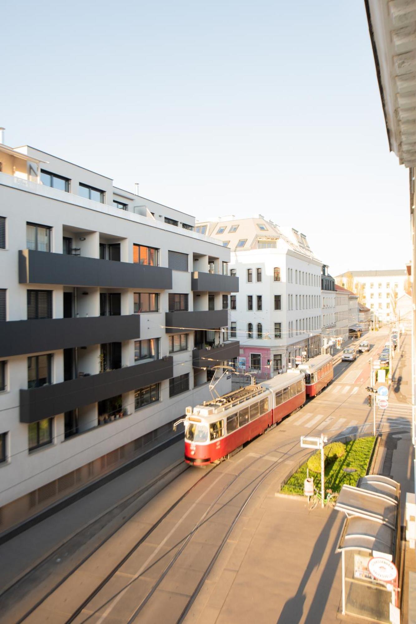 Kiwi Apartment Wenen Buitenkant foto